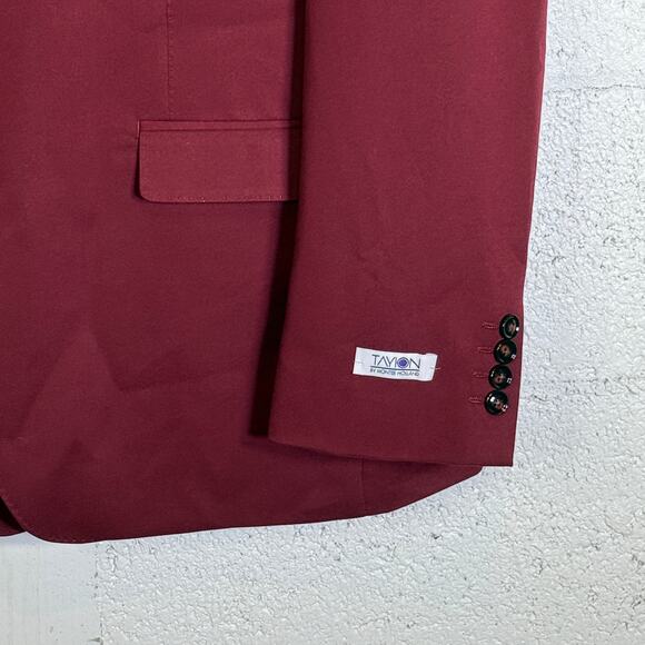 Tayion Collection Mens Classic-Fit Plaid Suit Jacket Red 42R $360 - Picture 4 of 10